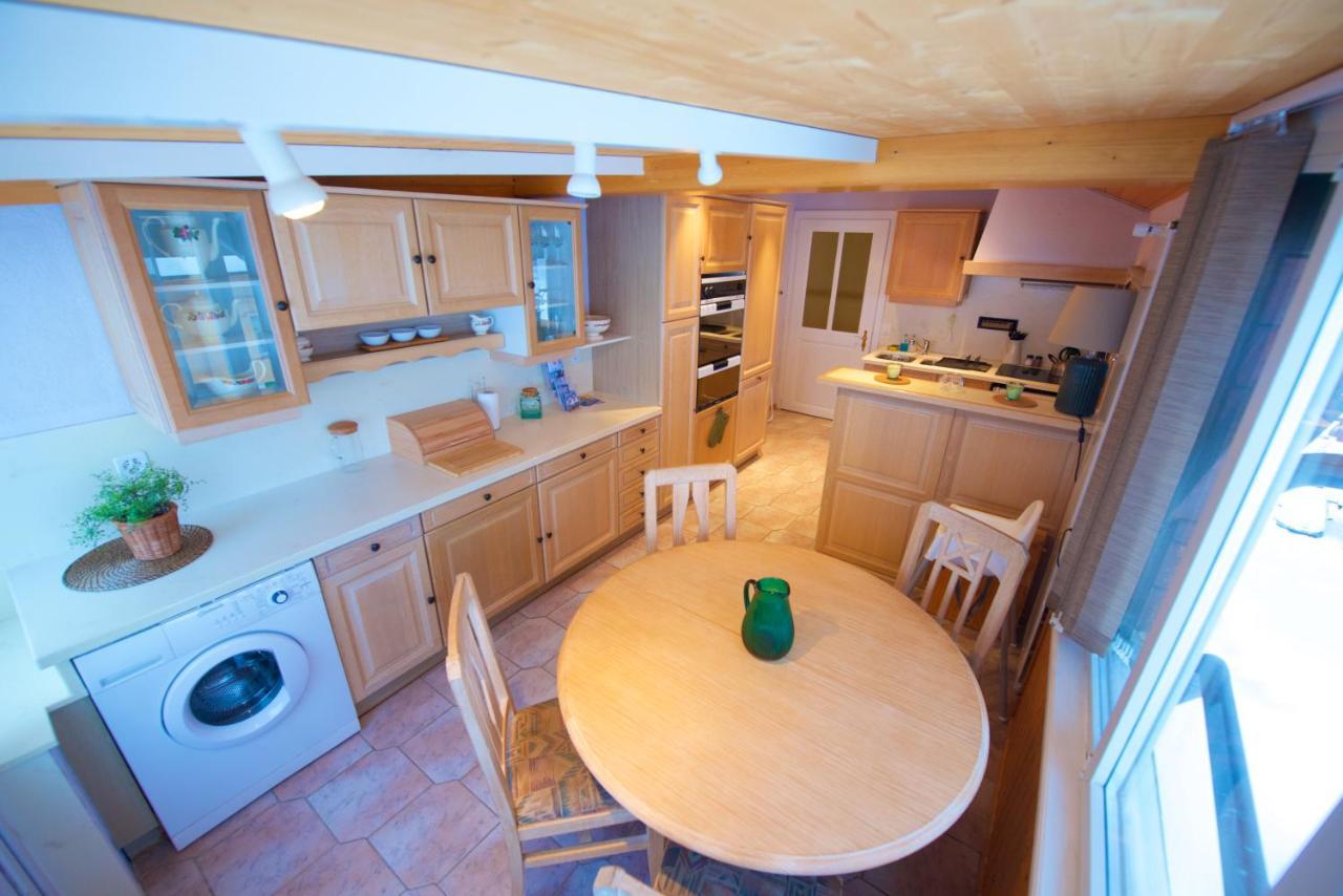 Chalet 4 Personnes Avec Sauna 레셍 외부 사진
